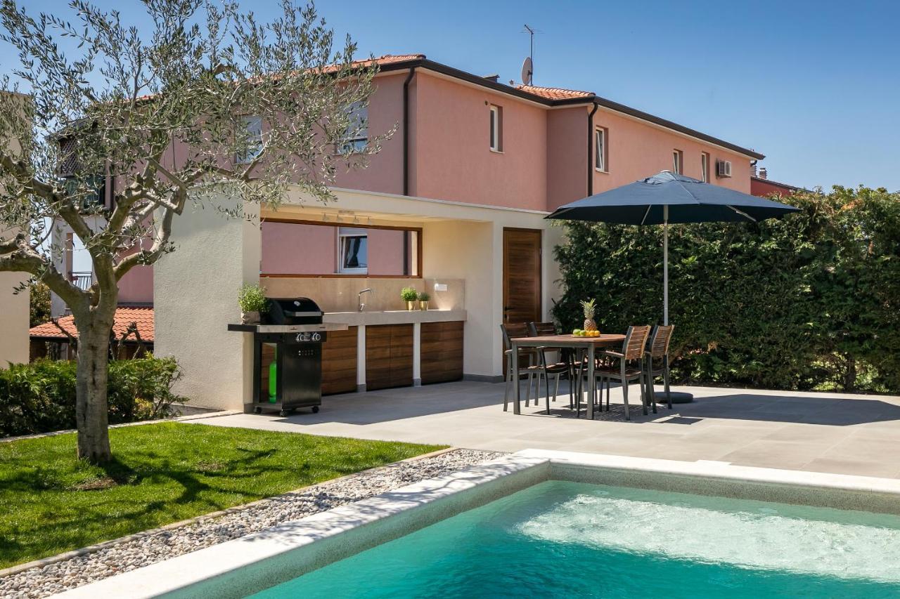 Belvedere Holidays Villas Novigrad  Ngoại thất bức ảnh