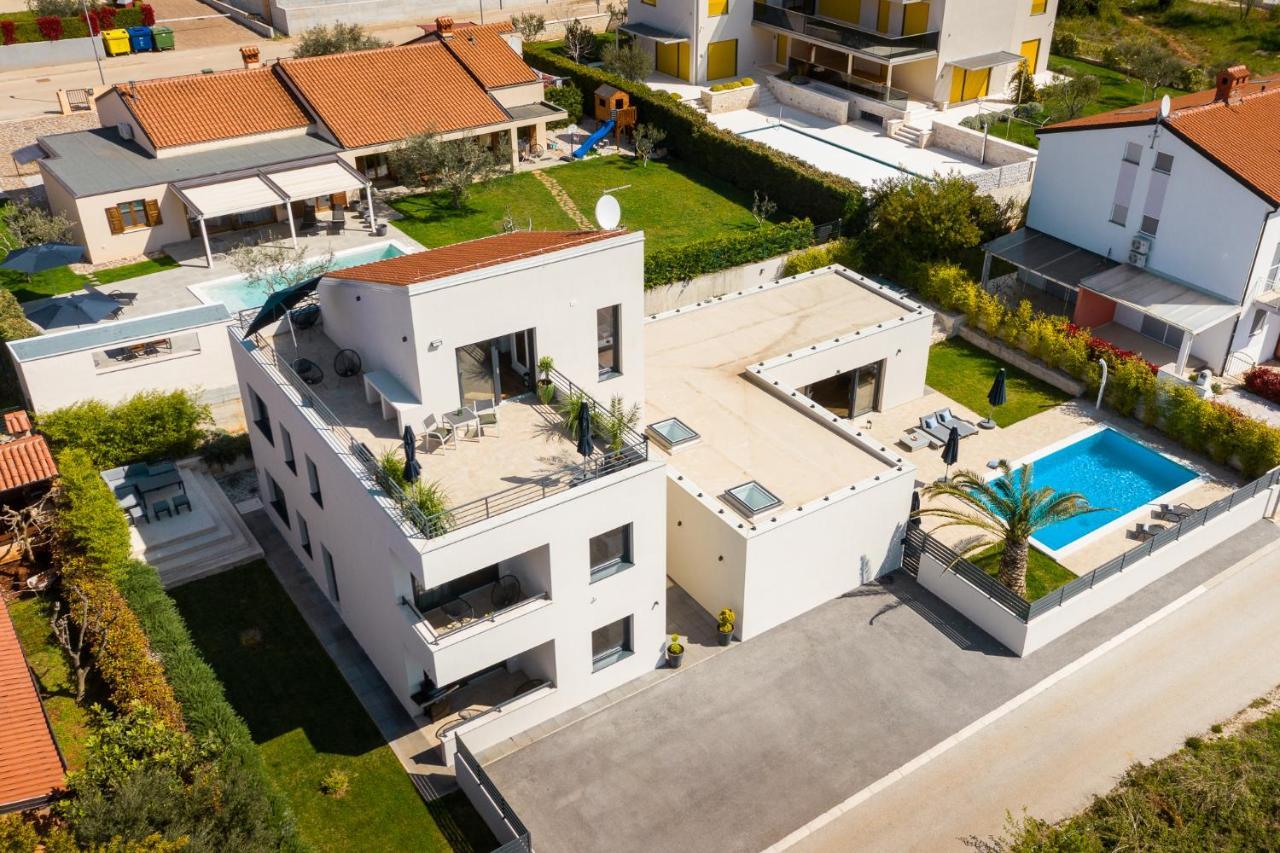 Belvedere Holidays Villas Novigrad  Ngoại thất bức ảnh